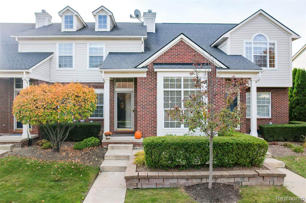 31204 Alexa Drive - Photo 1