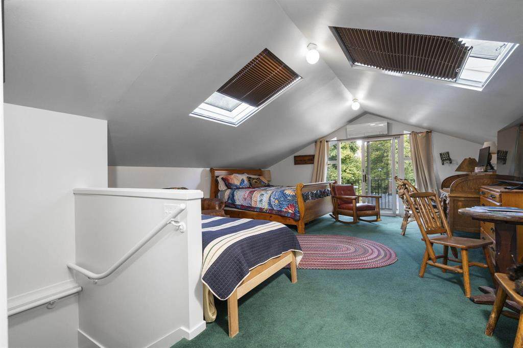 921 Huron Street - Photo 1