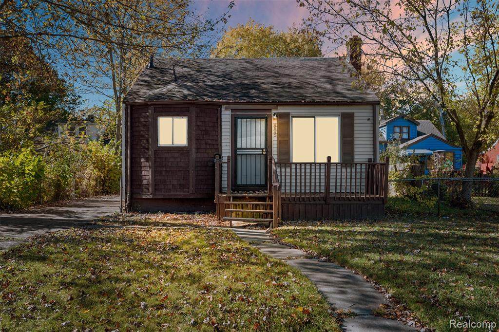 4845 University Place - Photo 1