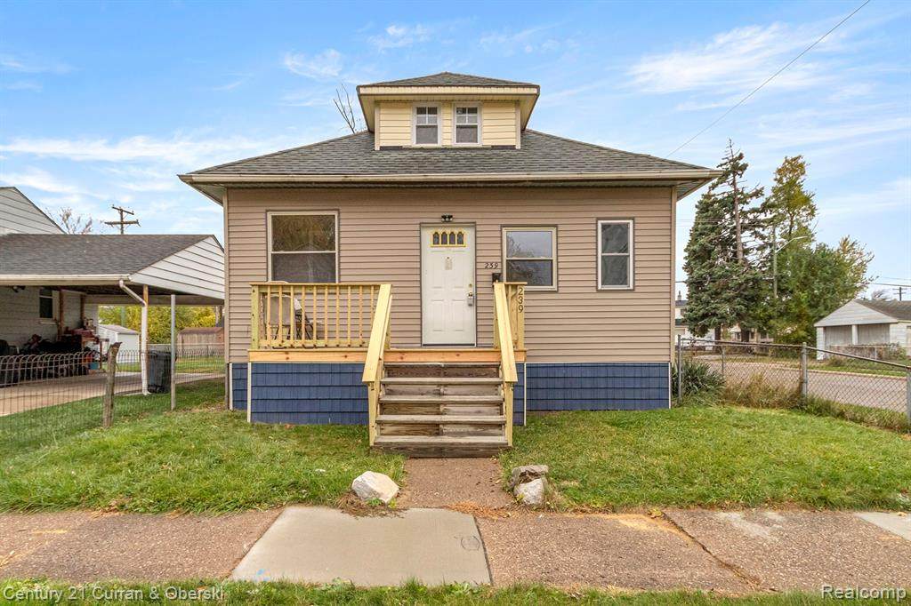 239 White Street - Photo 1