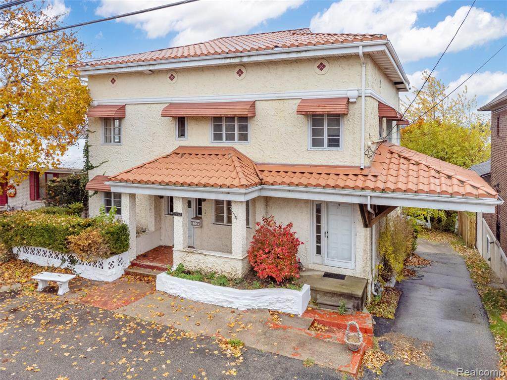 2752 Military Street - Photo 1