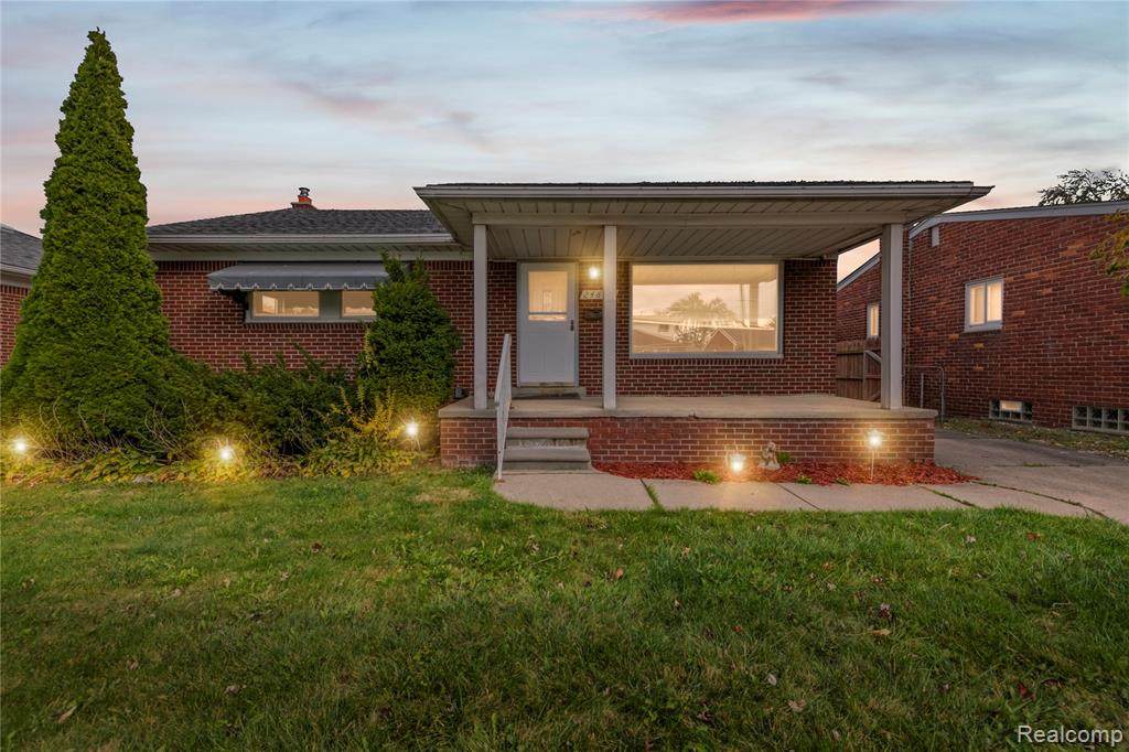 24894 Johnston Avenue - Photo 1