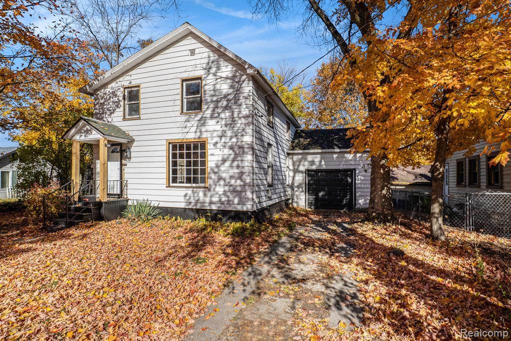 407 Elizabeth Street - Photo 1