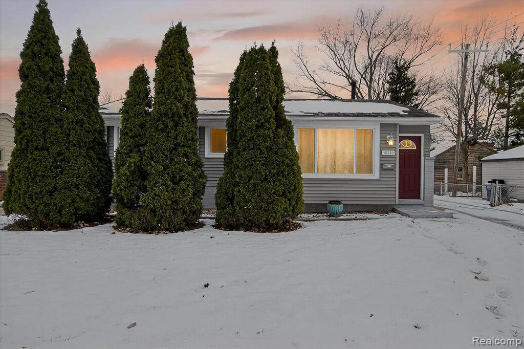 30730 Burlington Street - Photo 1