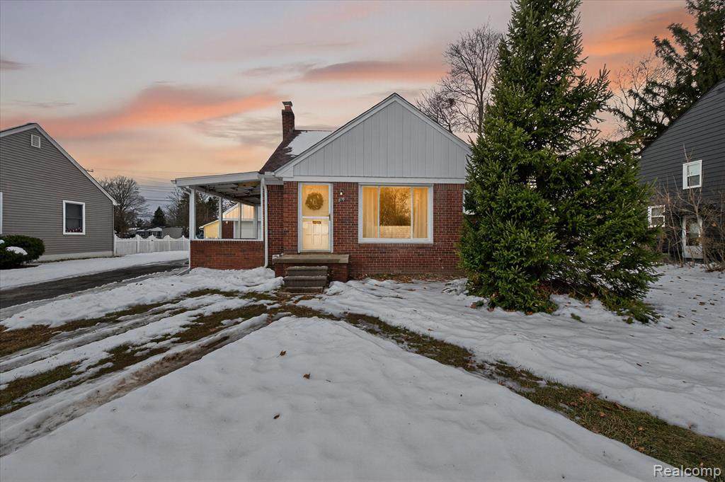 316 Isbell Street - Photo 1