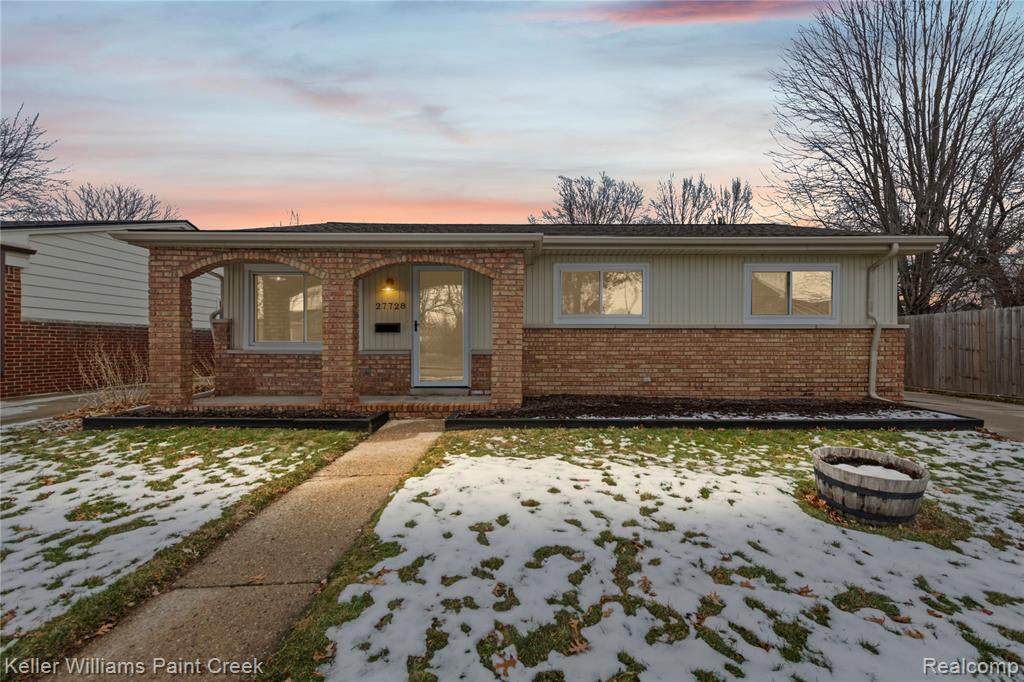 27728 Roy Street - Photo 1