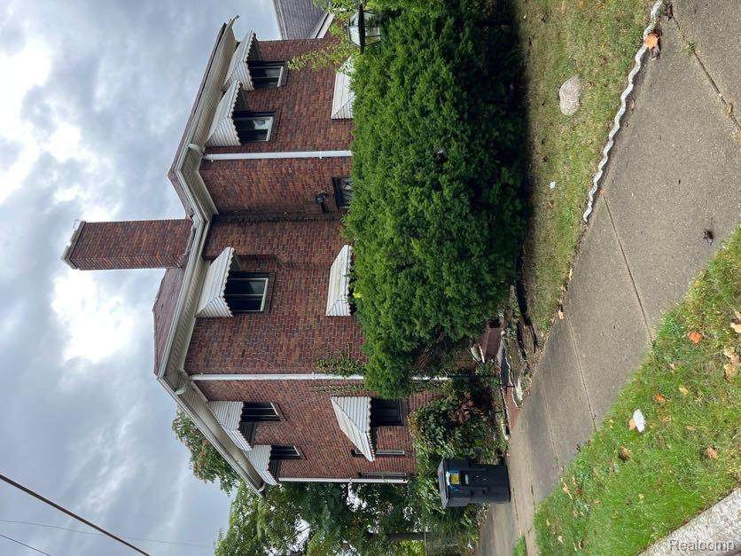 15514 Griggs Street - Photo 1