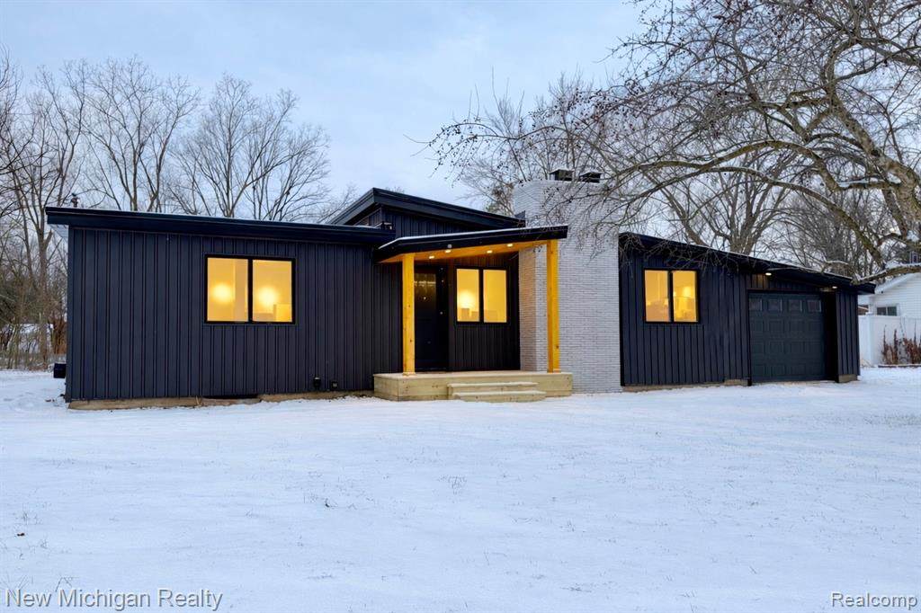 11413 Sunset Drive - Photo 1