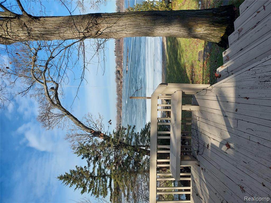 1700 Hamilton Drive - Photo 1