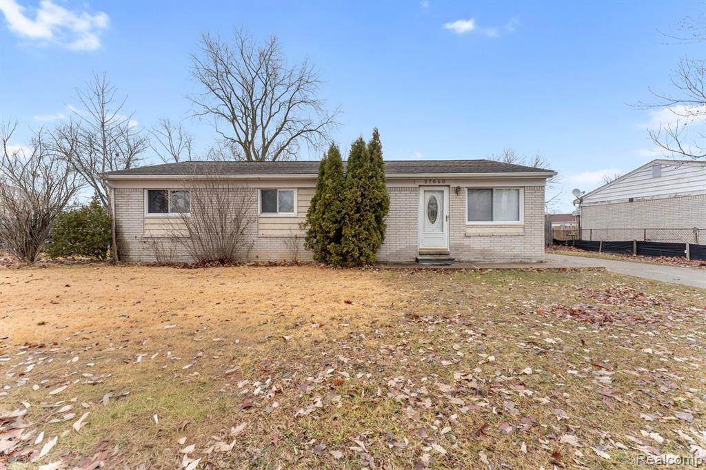 27040 Stacy Street - Photo 1