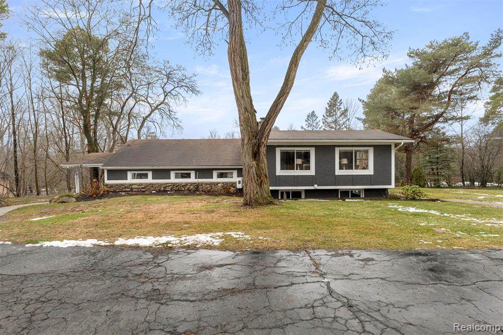 45401 9 Mile Road - Photo 1