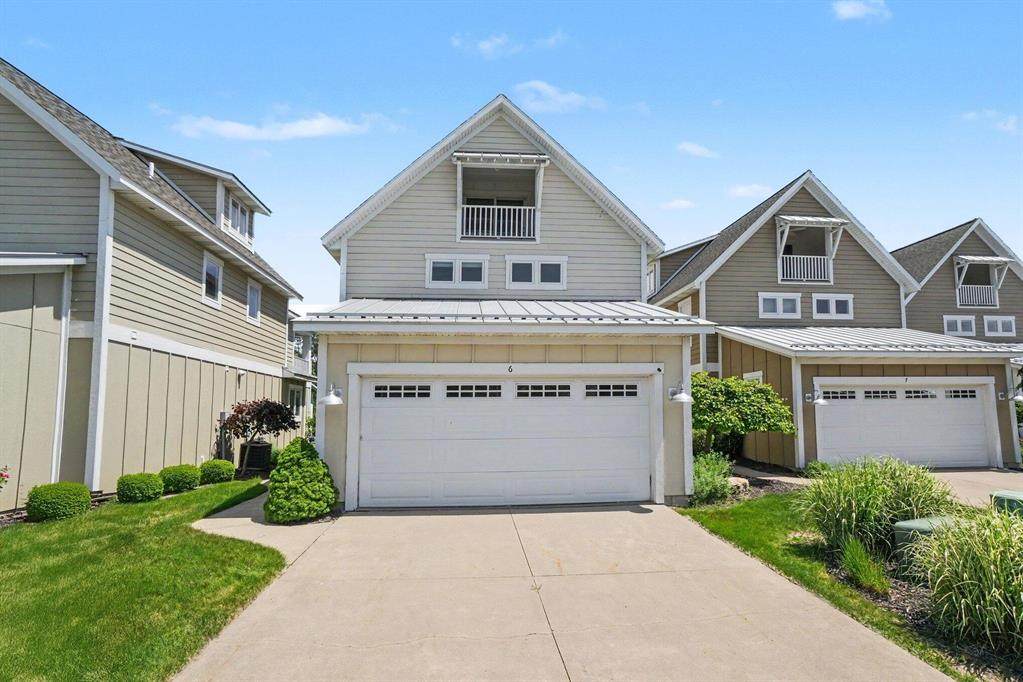 920 Savidge Street - Photo 1