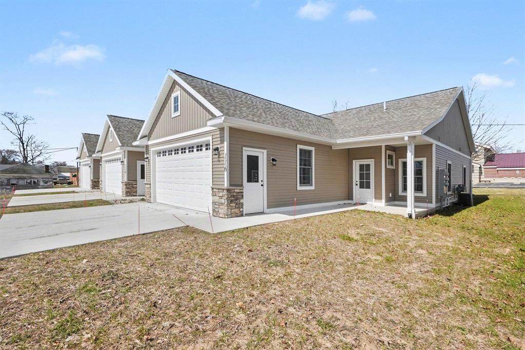 116 Sheridan Street - Photo 1