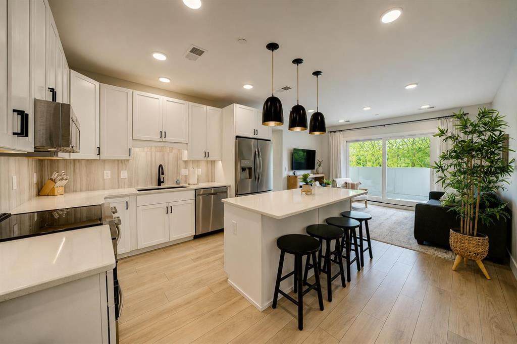 708 Randolph Street - Photo 1