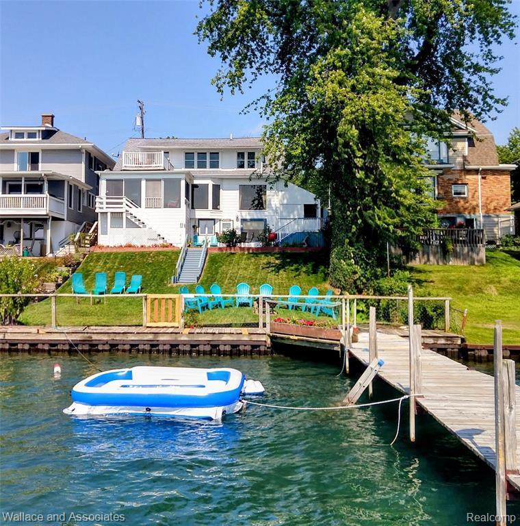 2712 Military Street - Photo 1