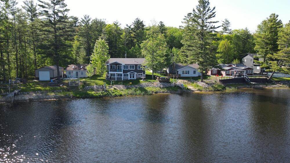 3382 Pinecrest Drive - Photo 1