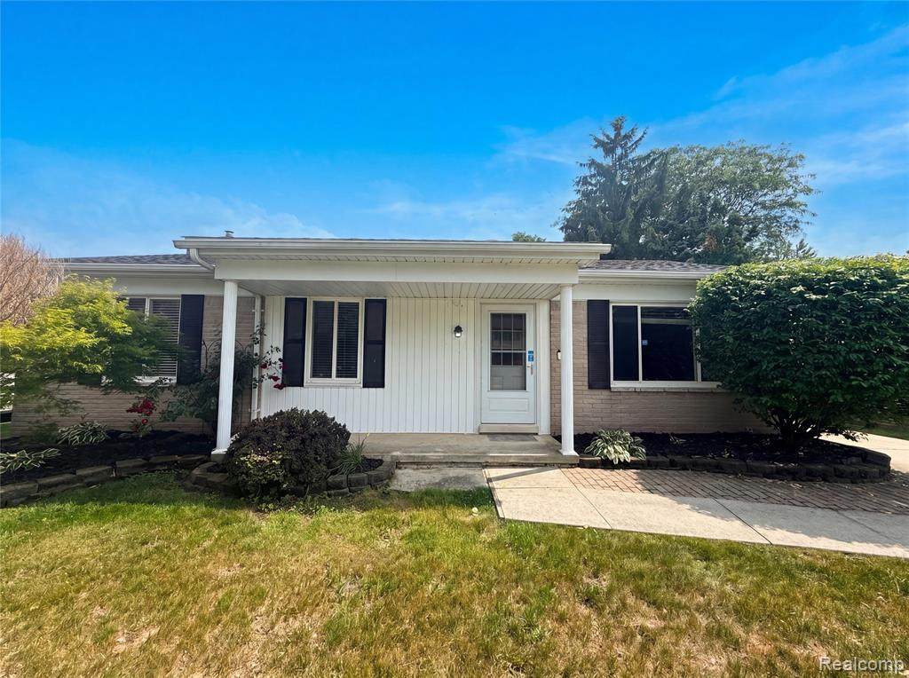 42195 Fairview Drive - Photo 1