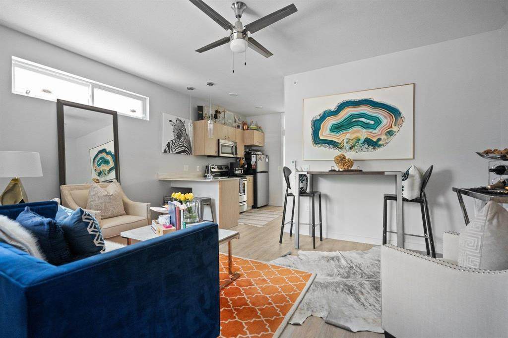 918 Front Street - Photo 1