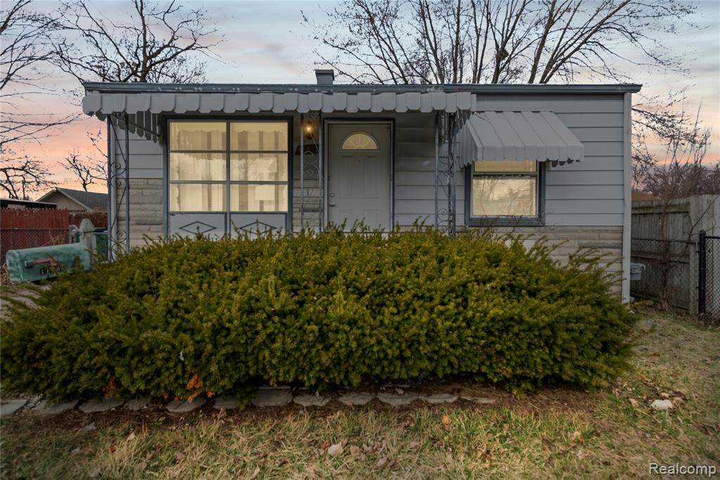 11033 Continental Avenue - Photo 1