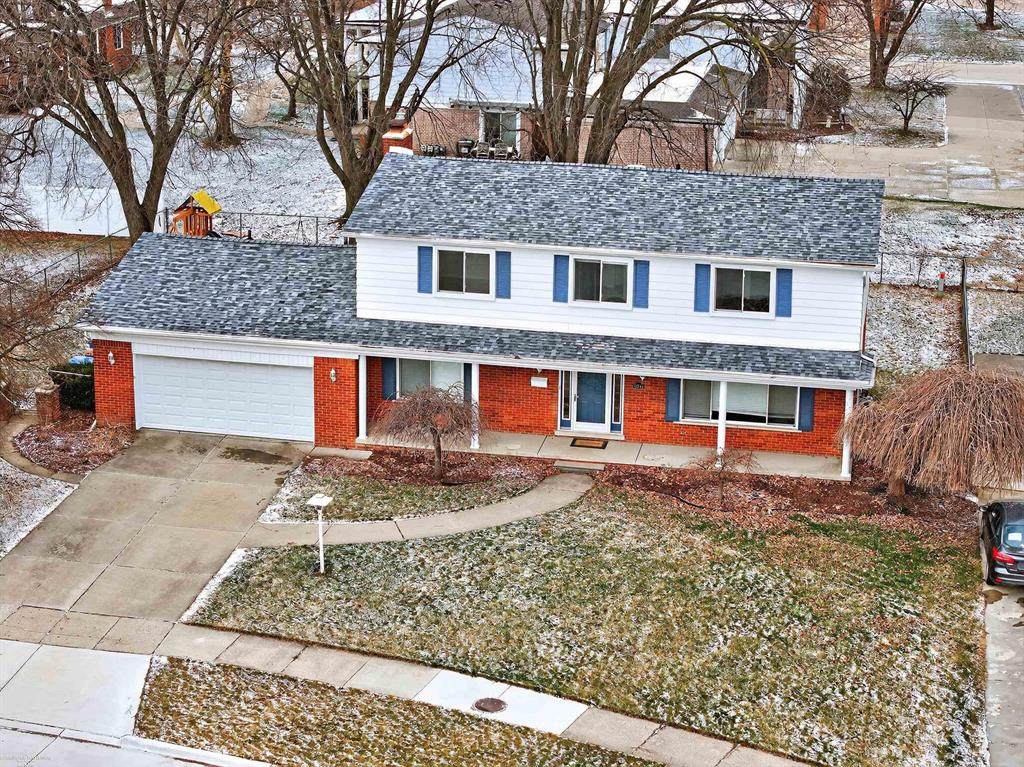32645 Northampton Drive - Photo 1