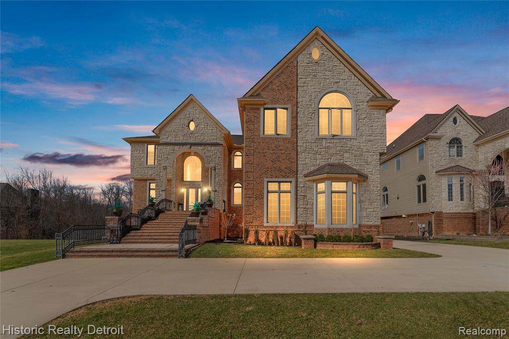 5695 Branford Drive - Photo 1