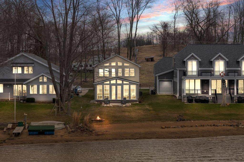 468 Pentecost Highway - Photo 1