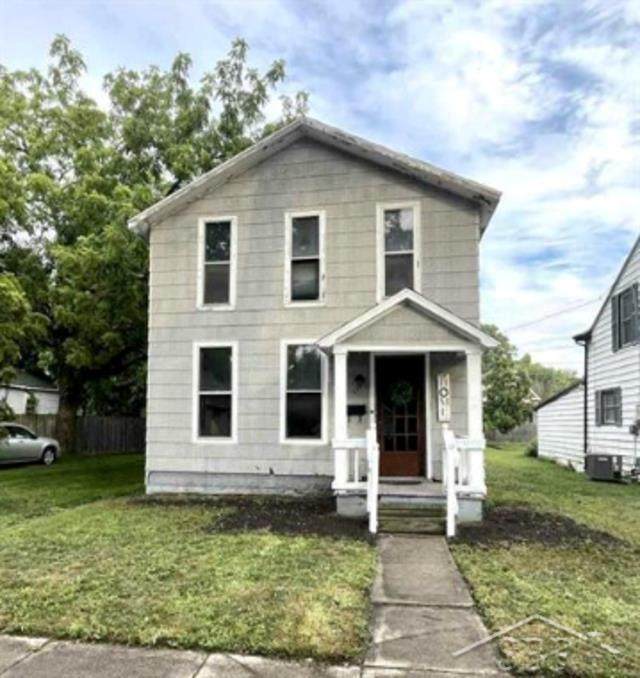 616 Oakley Street - Photo 1