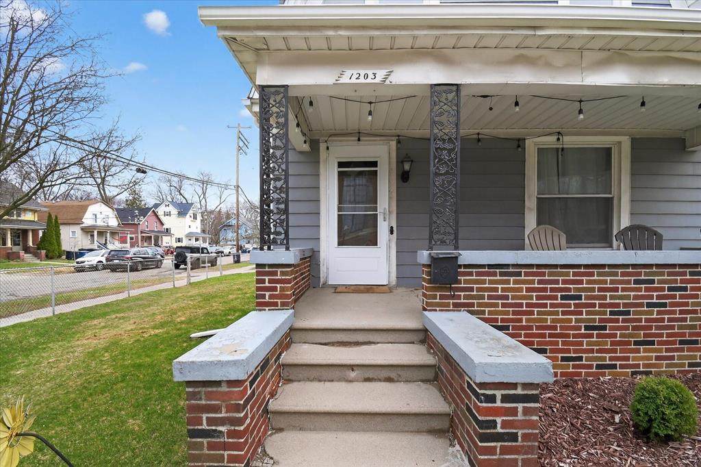https://bt-photos.global.ssl.fastly.net/michigan/orig_boomver_2_653100468-2.jpg