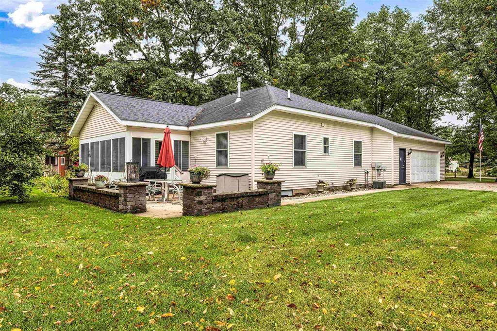 3396 Lansing Road - Photo 1