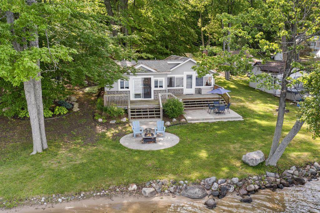19116 Kenny Drive - Photo 1
