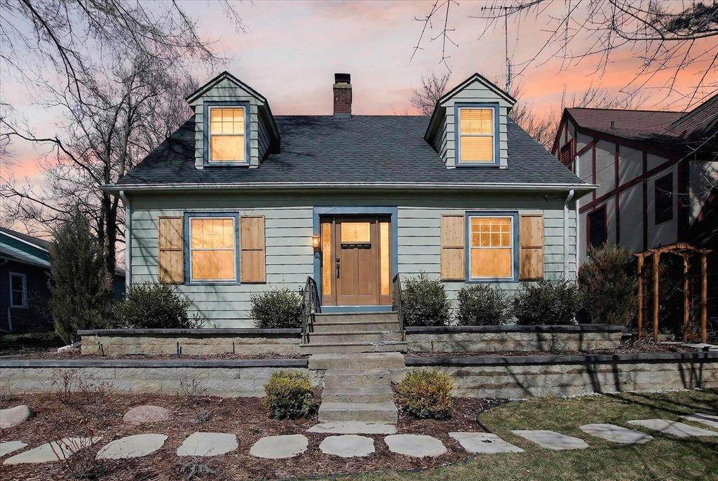 1732 Jackson Avenue - Photo 1