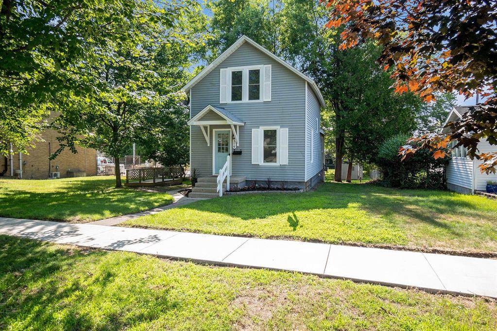 319 Rowe Street - Photo 1