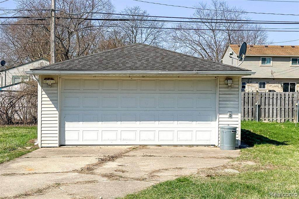 8471 Fremont Street - Photo 1