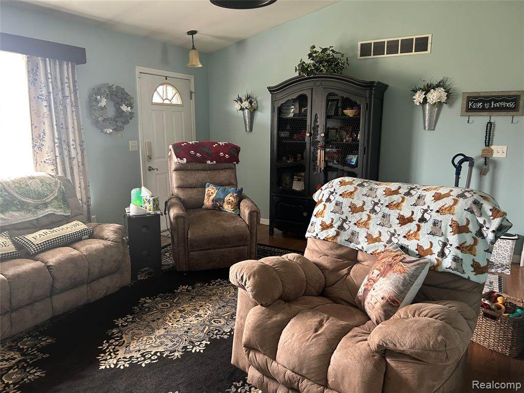 https://bt-photos.global.ssl.fastly.net/michigan/orig_boomver_3_653573395-2.jpg