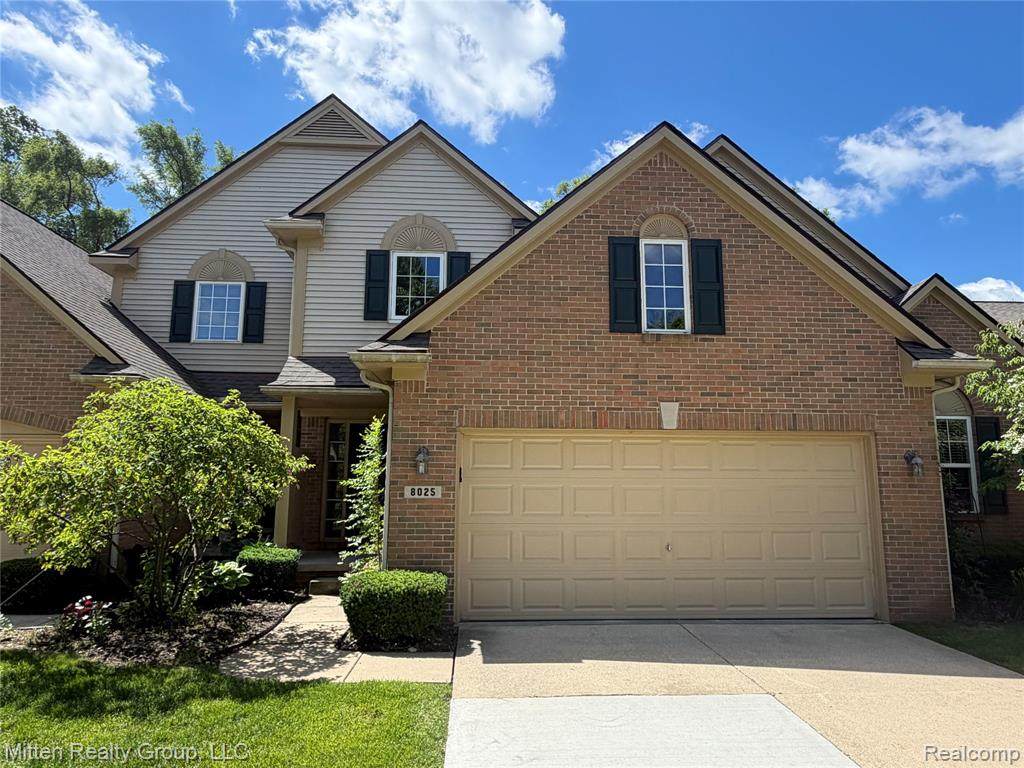 8025 Springdale Drive - Photo 1