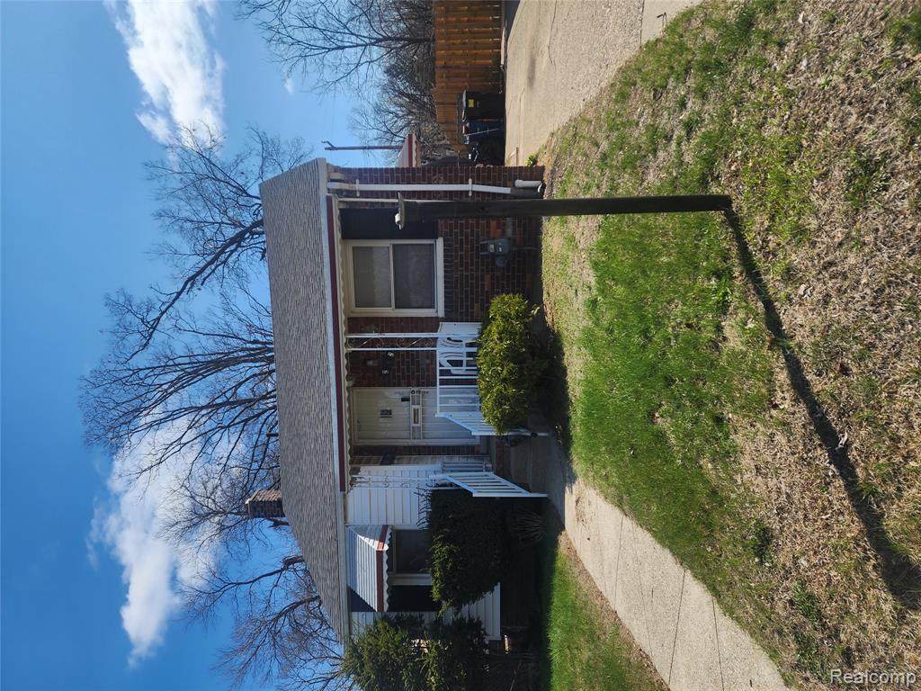 20022 Greenlawn Street - Photo 1