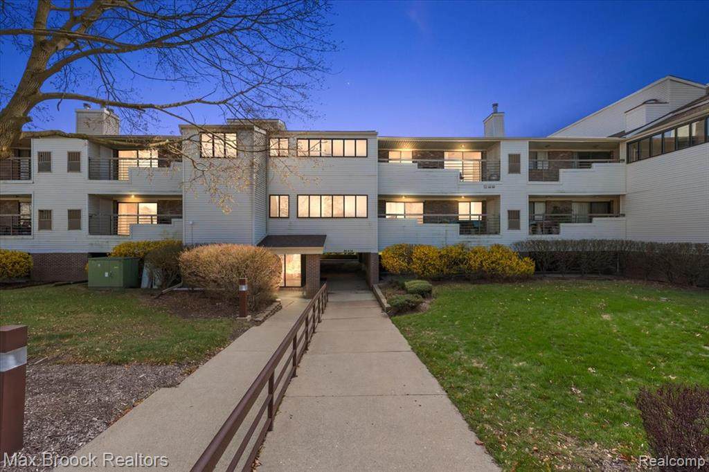 30414 Orchard Lake Road - Photo 1