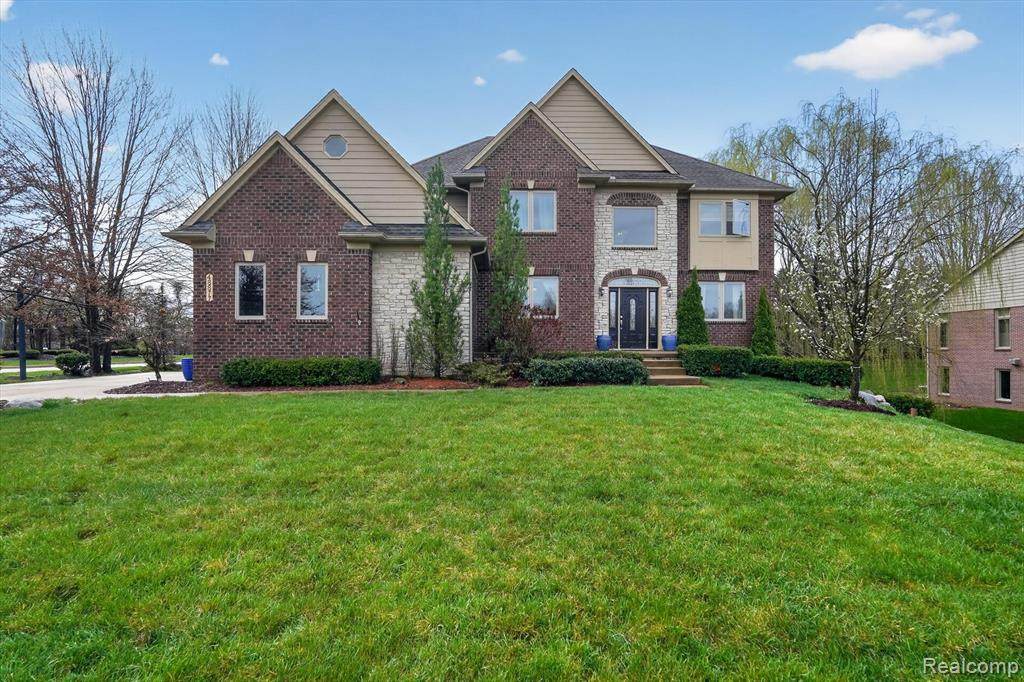 48877 Wildwood Court - Photo 1