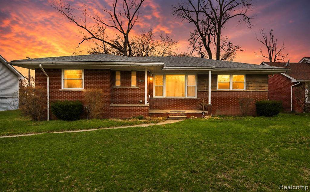 25253 Eureka Drive - Photo 1