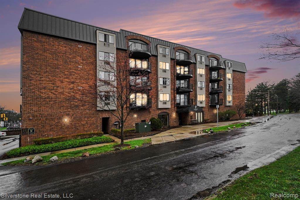 35300 Woodward Avenue - Photo 1