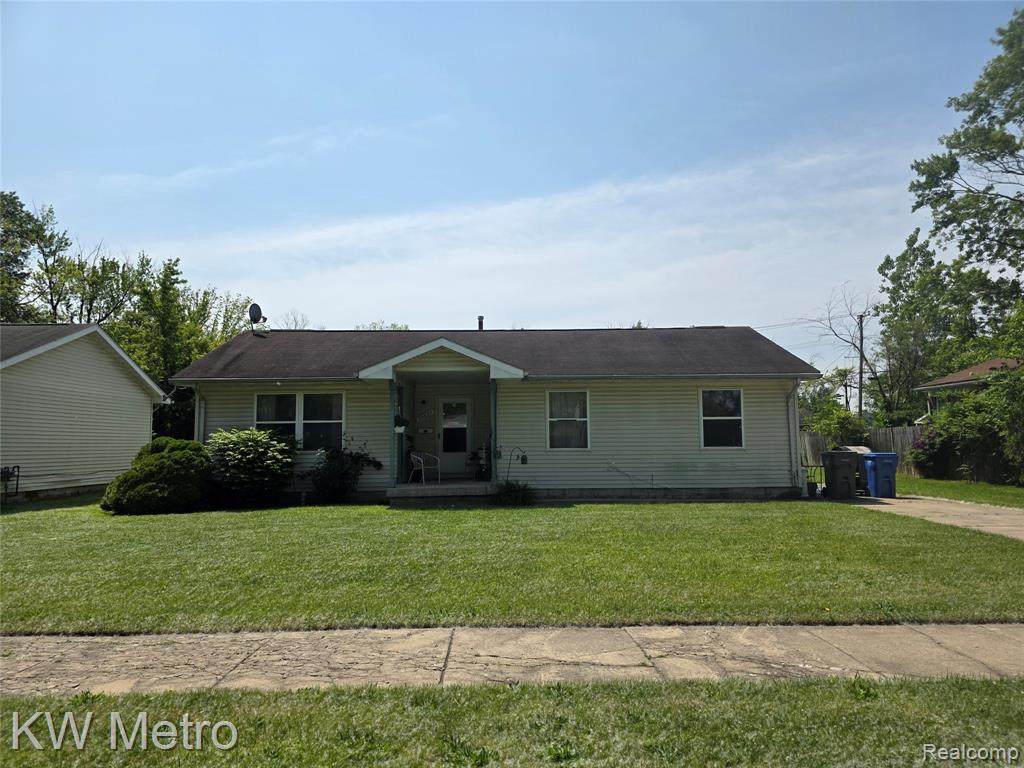 29827 Oakwood Street - Photo 1