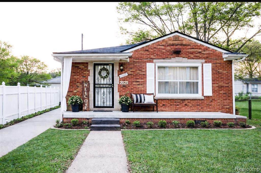 20225 Moenart Street - Photo 1