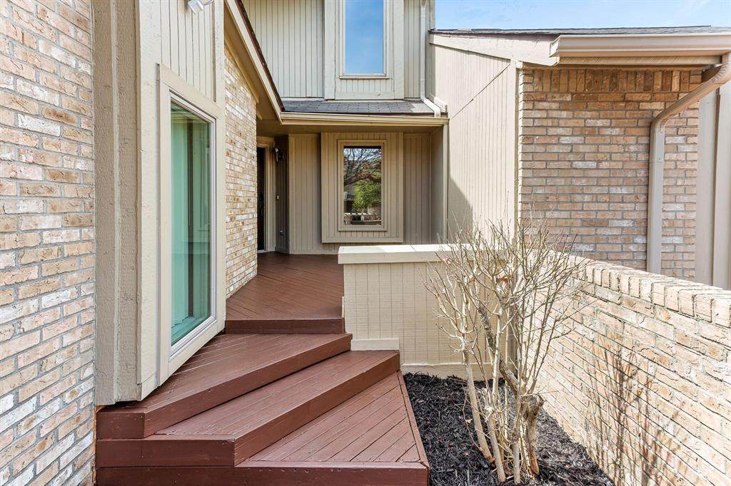 4291 Foxpointe Drive - Photo 1