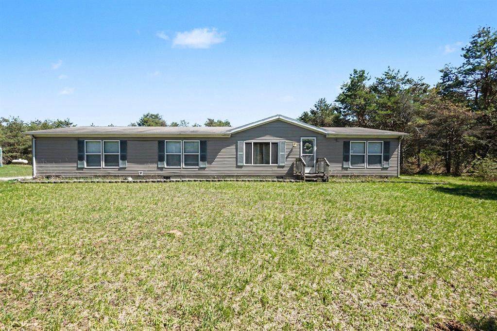 20240 10th Avenue - Photo 1