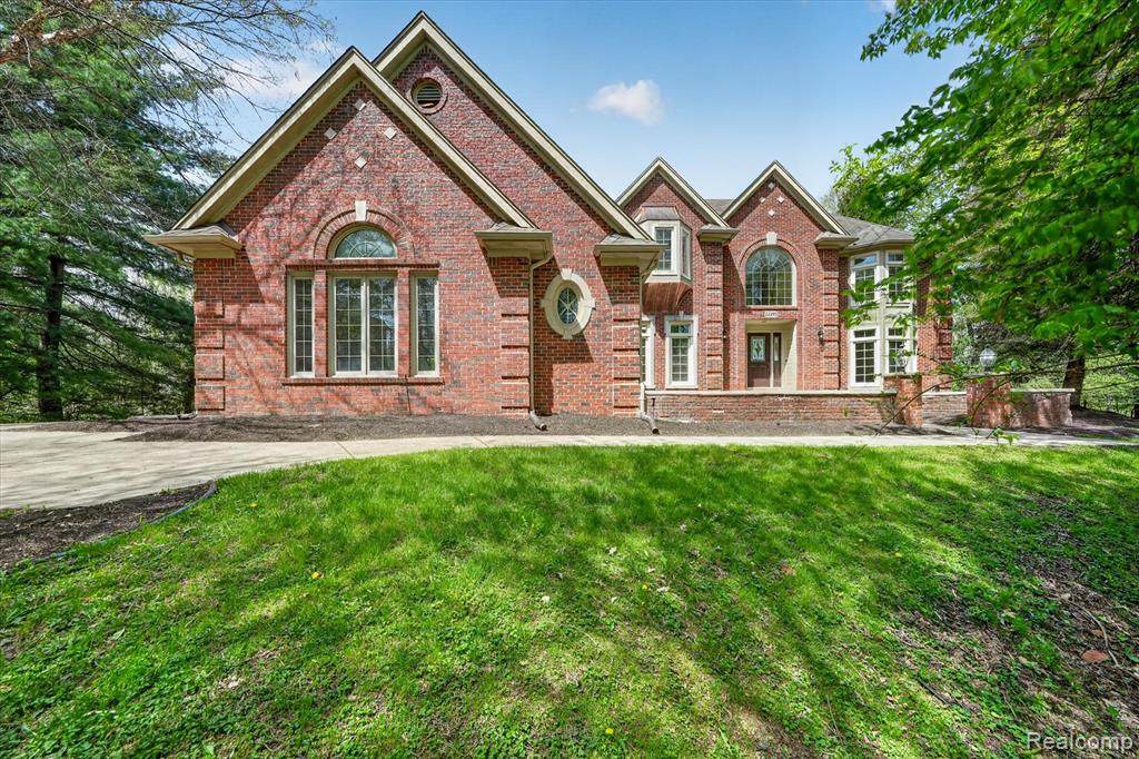 22293 Brockshire Street - Photo 1