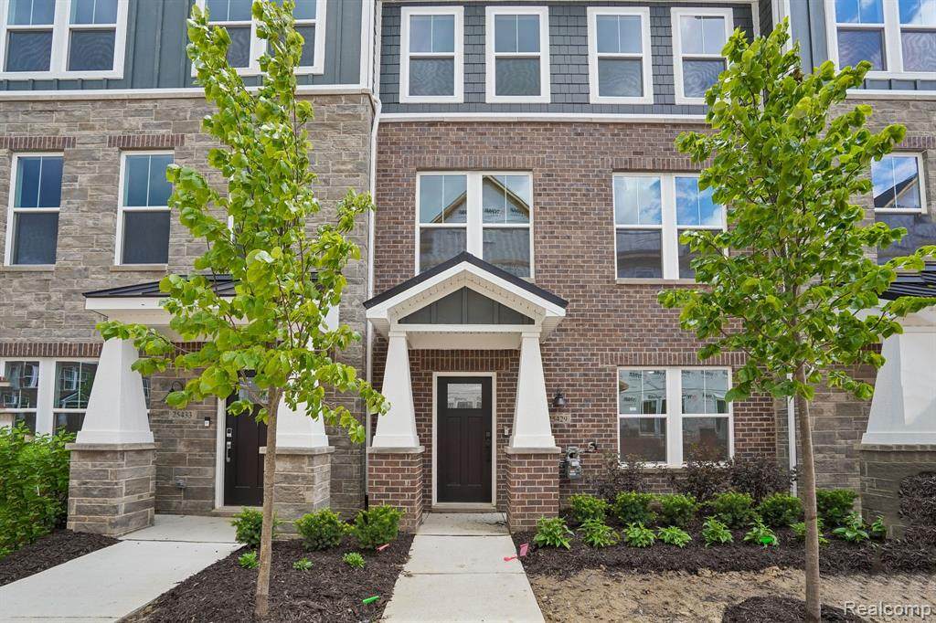25429 Orwell Street - Photo 1