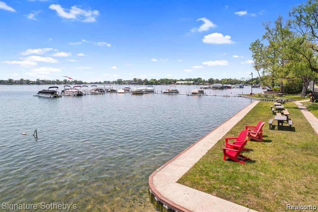 2372 Pine Lake Road - Photo 1