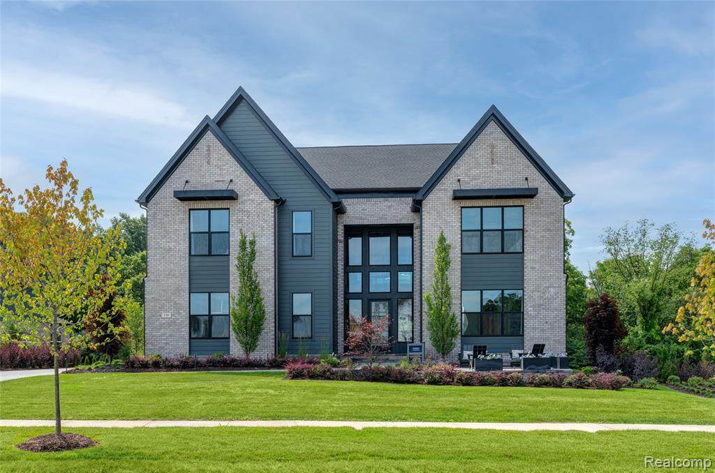 138 Maple Leaf Lane - Photo 1