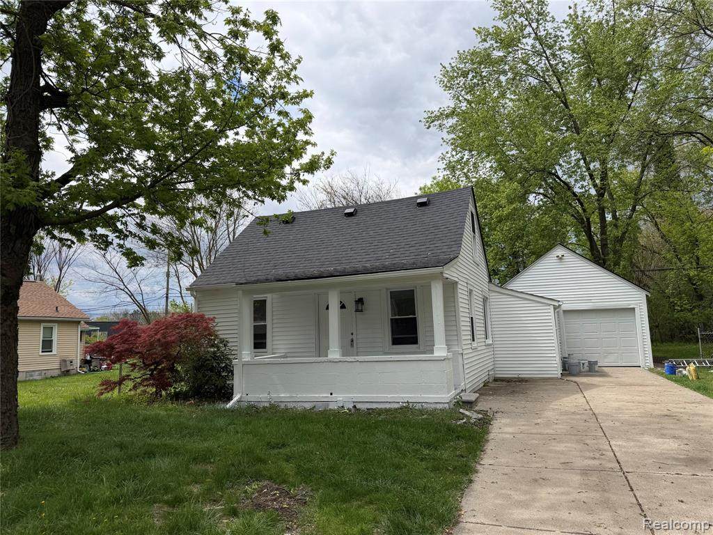 21631 Colgate Street - Photo 1