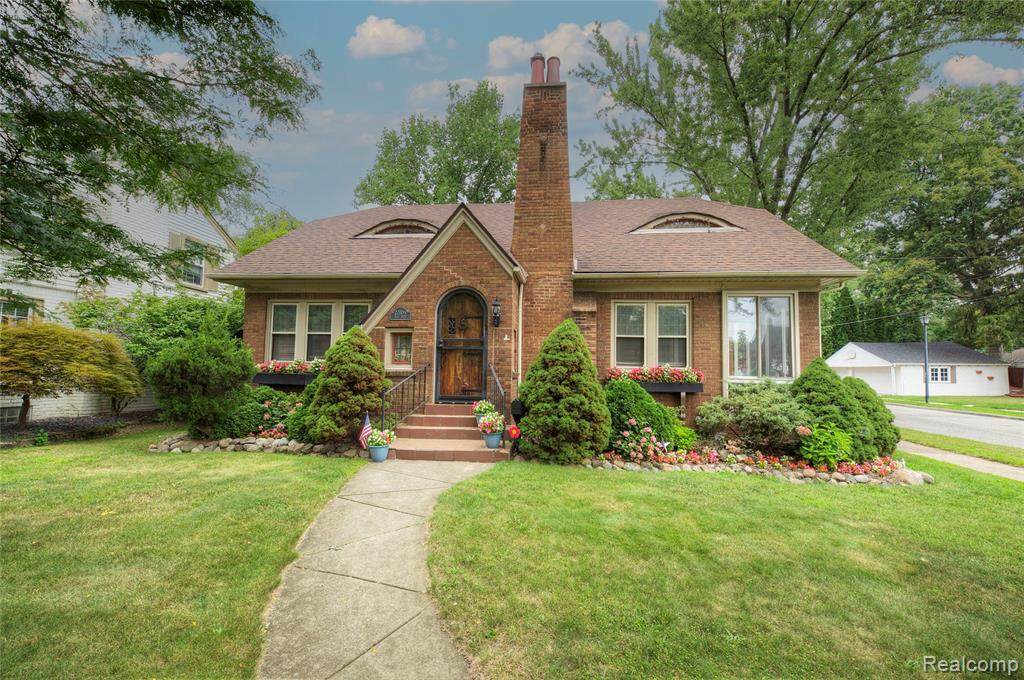 22804 Law Street - Photo 1